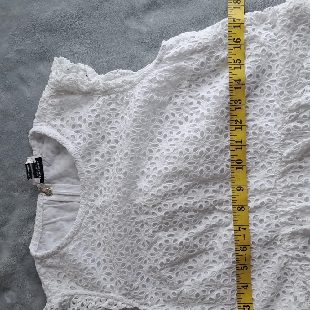 Kate Spade Embroidered Eyelet White Top Zipper Back Lined Ruffle Sz 0 - Picture 6 of 16